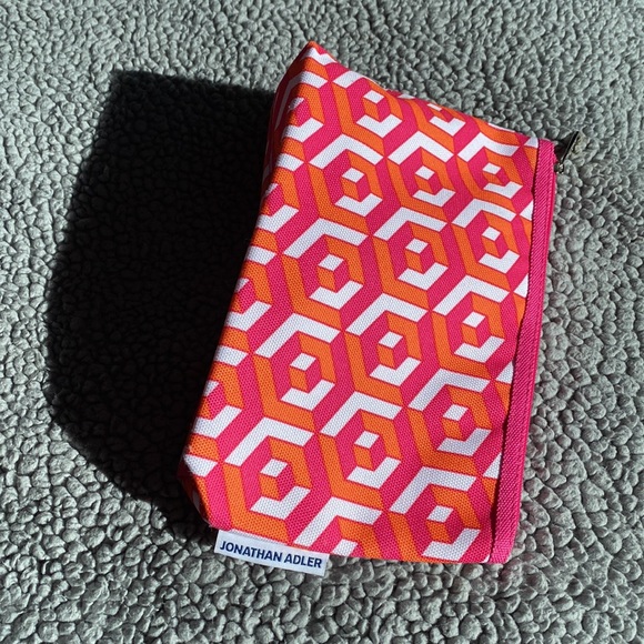 CLINIQUE Cosmetics Bag by Jonathan Adler - Picture 9 of 9